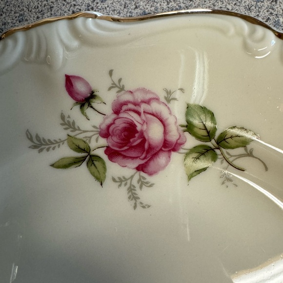Rosenthal Courtship Bread & Butter Plate 6 3/8” pompadour - Picture 7 of 9